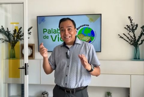 Dios es galardonador de los que lo buscan – Pastor Luis Bravo