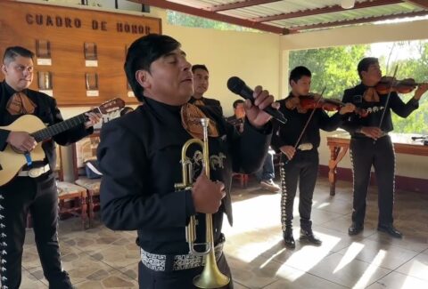 Descubre al Maestro del Mariachi Gilgal: tradición y pasión musical