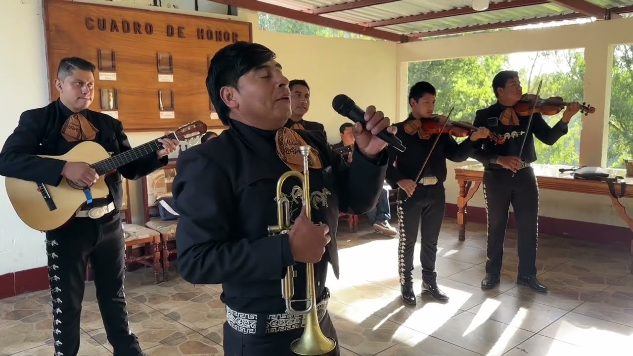 Canción: Maestro - Mariachi Gilgal - Tradición y pasión musical